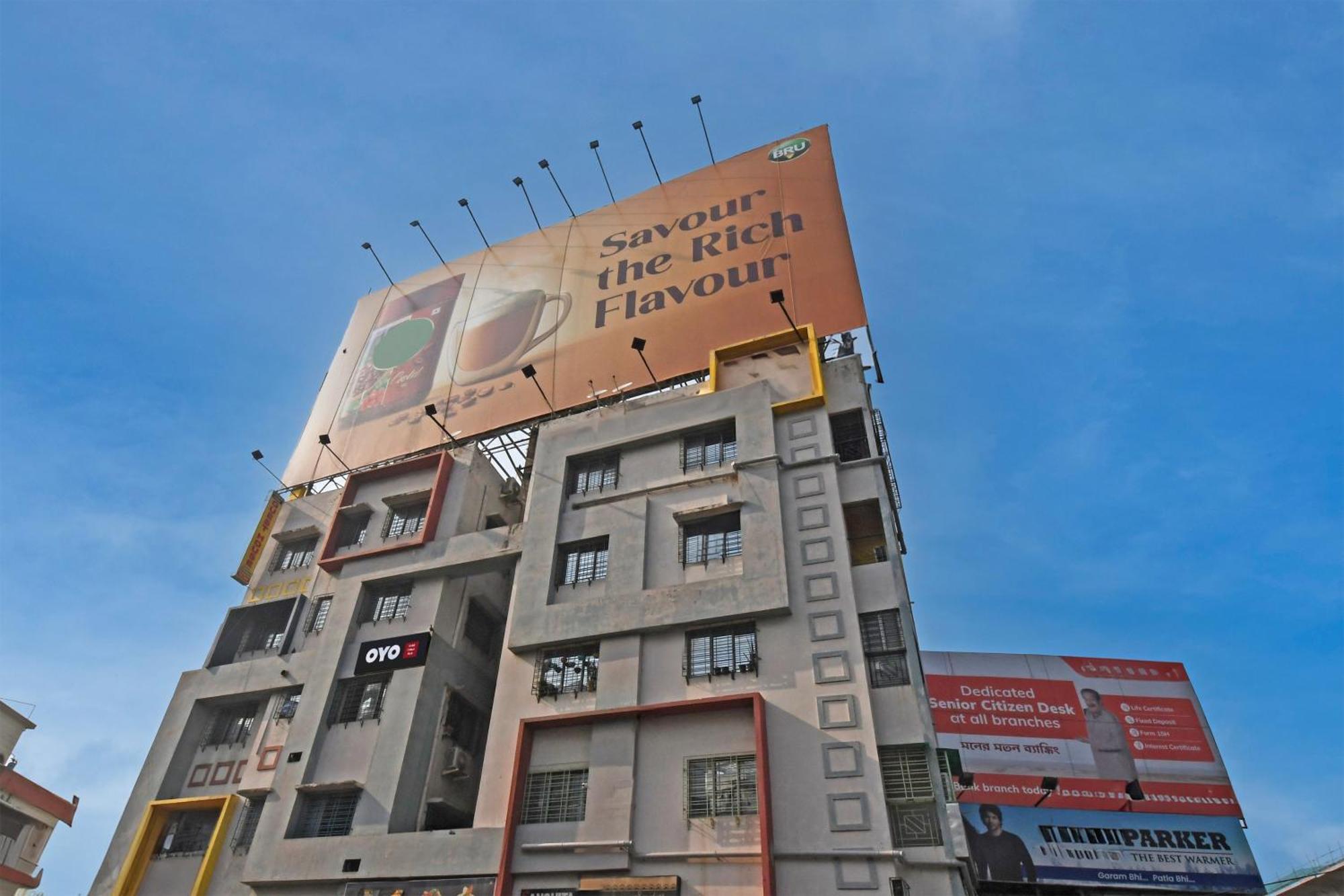 Oyo Hotel Chinar Park Calcutá Exterior foto